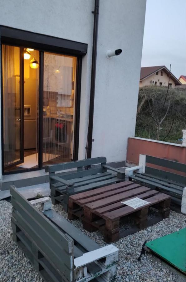 The Unique Apartment Roşu Eksteriør billede