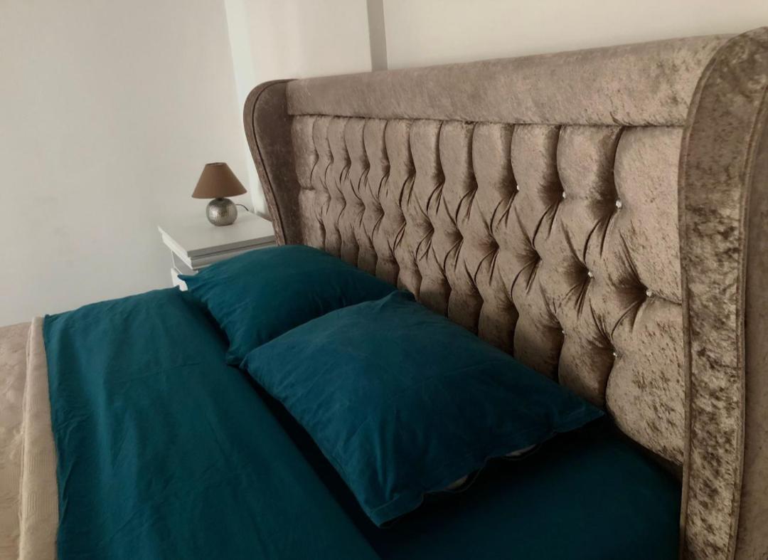 The Unique Apartment Roşu Eksteriør billede