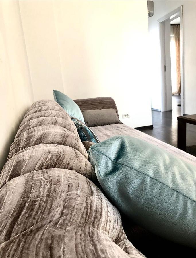 The Unique Apartment Roşu Eksteriør billede